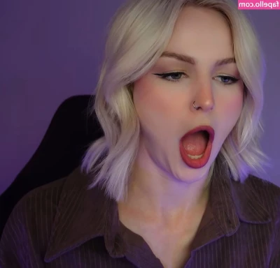 KallMeKris [ kallmekris-1 ] - 2021 nude