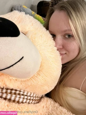 mirandahalil - Can I spit in your mouth