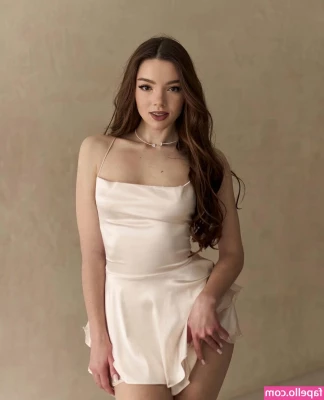 princesse.katrin [ princesse-katrin ] - Mᴀᴋᴇ ᴍᴇ ʏᴏᴜʀ QUEEN