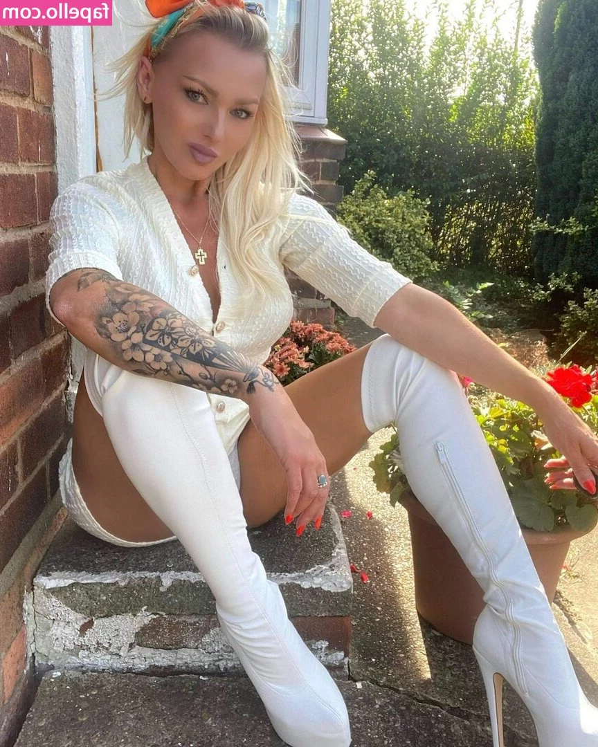Ladyflowercookies - 😈 DM me to request a Custom Video 😈 ❤️ Ask about my