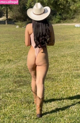 Lady Pays [ lady-pays ] - Drippin bitches 🤔
