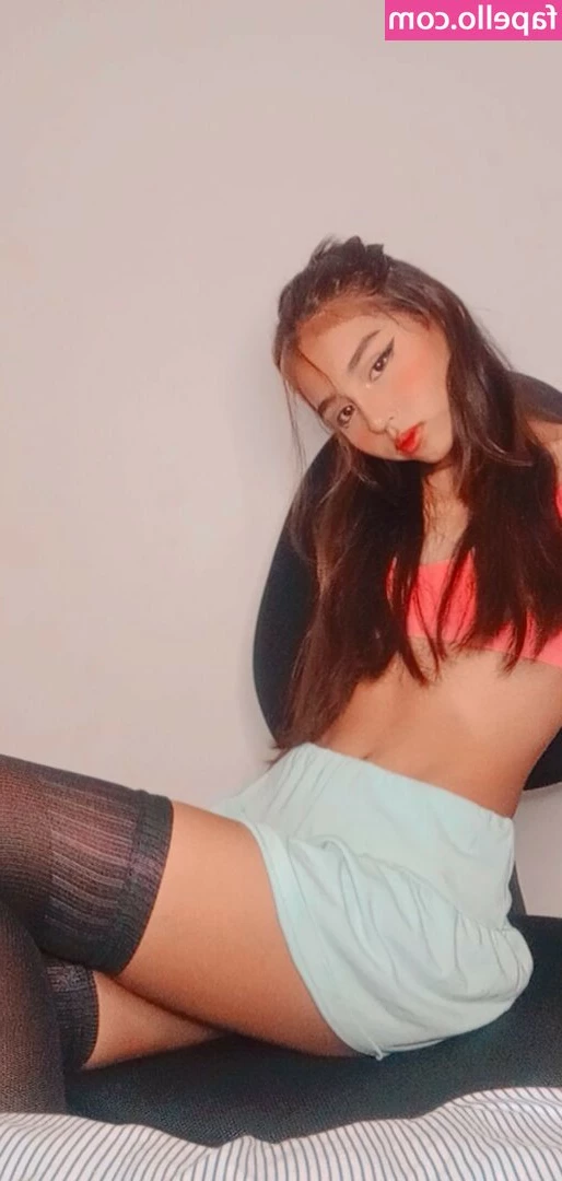 coralineros - Who wants to use me now 😜😜