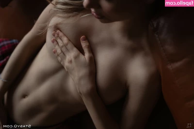 xeniablondi - https://onlyfans.com/236245159/urstruly0