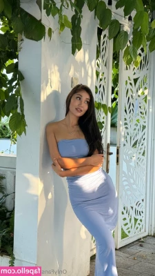Mia_Jeen [ mia-jeen ] - Caution  wetness ahead   Dasani with the drip   Hear me moan