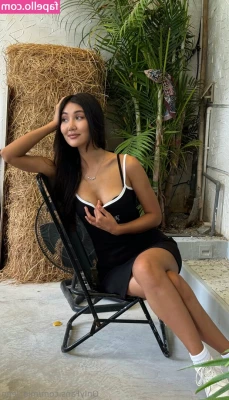 Mia_Jeen [ mia-jeen ] - Hoje estou louco pra levar pica no cu