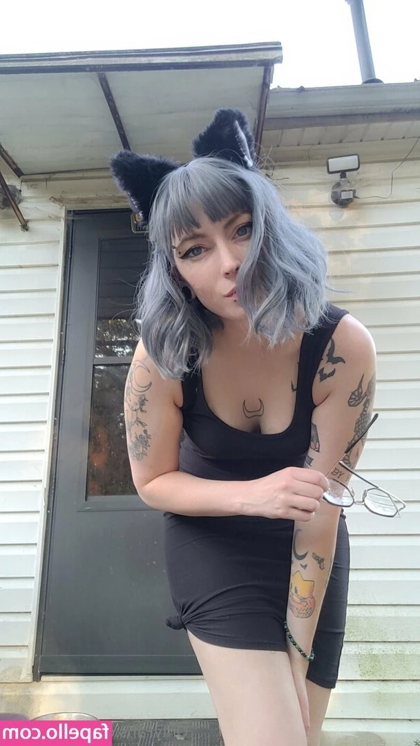 babyborg - Face so good  the body almost becomes irrelevant   Almost    SOTD 