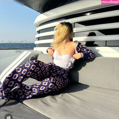Davina Geiss [ davina-geiss ] - You should come and play with me right now 📲💦