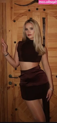 Davina Geiss [ davina-geiss ] - Let me put it in nice and slow   tstiffany  trans  ladyten  bbc 
