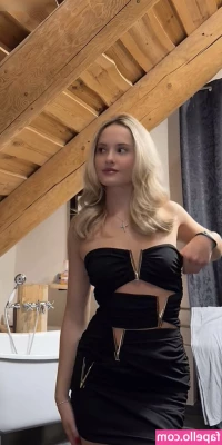 Davina Geiss [ davina-geiss ] - Hey daddy, cum get this Wet Ass Pussy 💦
