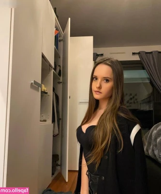 Davina Geiss [ davina-geiss ] - Follarme con o sin medias part 2