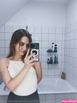 margo_leevonie [ margo-leevonie ] - Homework time for you: Like and comment on three posts of mine that