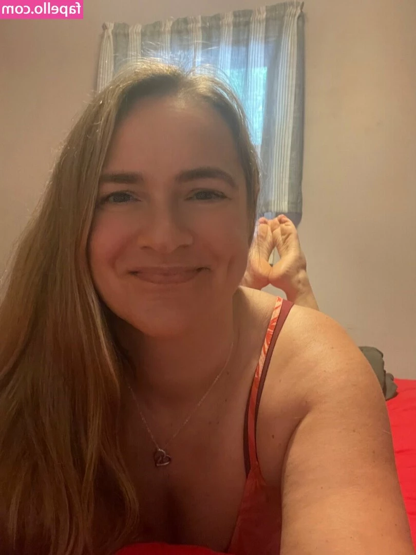 peachyamore1015 - Sex with the light on or with candles?💋💋