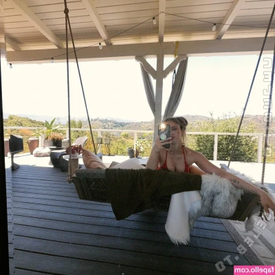 Erin Moriarty [ erin-moriarty ] - 50% DE DESCUENTO  ¡Me encanta que me follen! Si no puedo conseguir