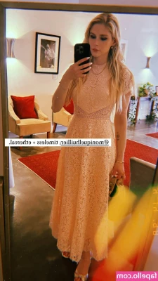 Erin Moriarty [ erin-moriarty ] - Te envié un mensajito con mucho amor   ya lo viste