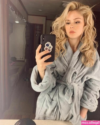 Erin Moriarty [ erin-moriarty ] - miagold is finally FREE    Stunning Beauty  miagold wants to know