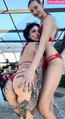 blissfulellie - Woke up in the mood to show off