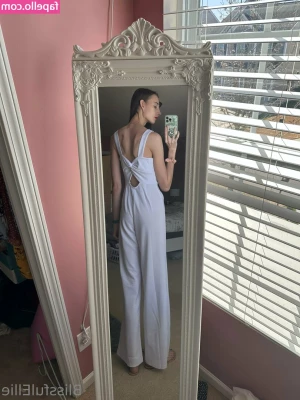 blissfulellie - Getting ready to shower