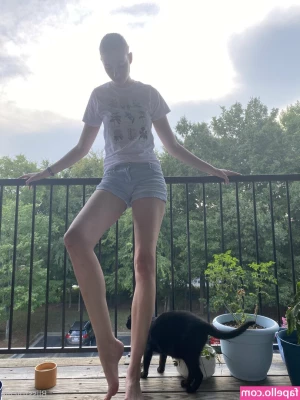 blissfulellie - Lookin like heaven but I ll give that dick hell