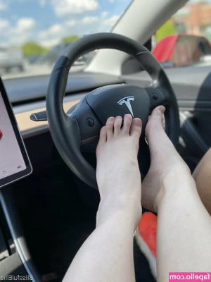 blissfulellie - ever thought whats my view when i m pleasuring myself  or even better