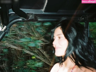 Kylie Jenner [ kylie-jenner-1 ] - Remember - all my fun content you need to purchase separately in