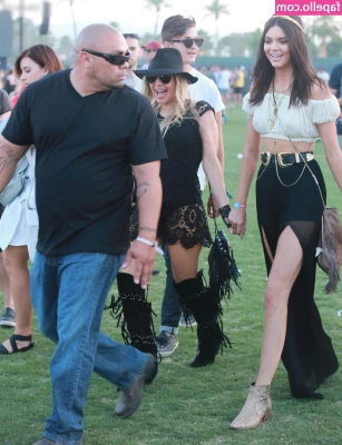Kylie Jenner [ kylie-jenner-1 ] - Usual jerk