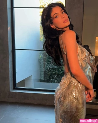 Kylie Jenner [ kylie-jenner-1 ] - Full version uncensored