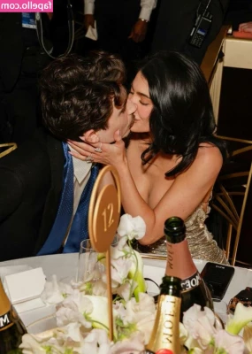 Kylie Jenner [ kylie-jenner-1 ] - Happy Valentine s Day    Outfit  1 part 4 Bent over the island