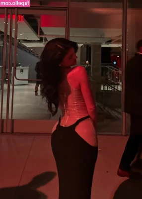Kylie Jenner [ kylie-jenner-1 ] - Bury your nose in deep, slave. I want the stank of my ass to be all