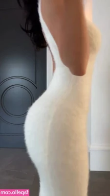 Kylie Jenner [ kylie-jenner-1 ] - After a 3 mile walk shower is much needed