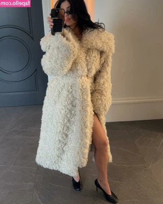 Kylie Jenner [ kylie-jenner-1 ] - Guys I hope you will like this ! Do you like my hair in this vid? I'd