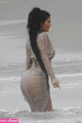Kylie Jenner [ kylie-jenner-1 ] - my nipples need sucking sooo bad
