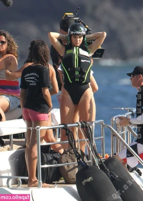 Kylie Jenner [ kylie-jenner-1 ] - Did you see this video yet 🥹🥰 @jasongrey710