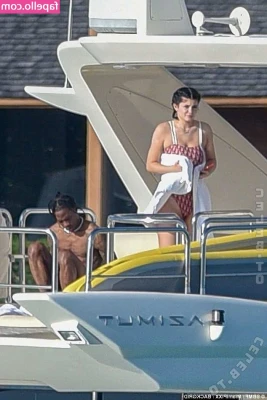 Kylie Jenner [ kylie-jenner-1 ] - Take my heel all the way to the back of your throat.
