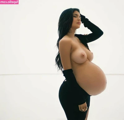 Kylie Jenner [ kylie-jenner-1 ] - What should I film tomorrow for you: a sloppy blowjob video or a