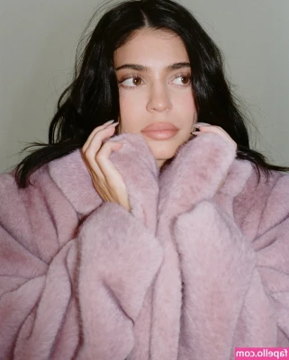 Kylie Jenner [ kylie-jenner-1 ] - I want em and you’re buying. Make daddy proud and stop being a