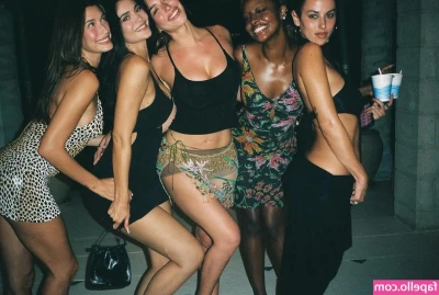 Kylie Jenner [ kylie-jenner-1 ] - Just layin around ;)