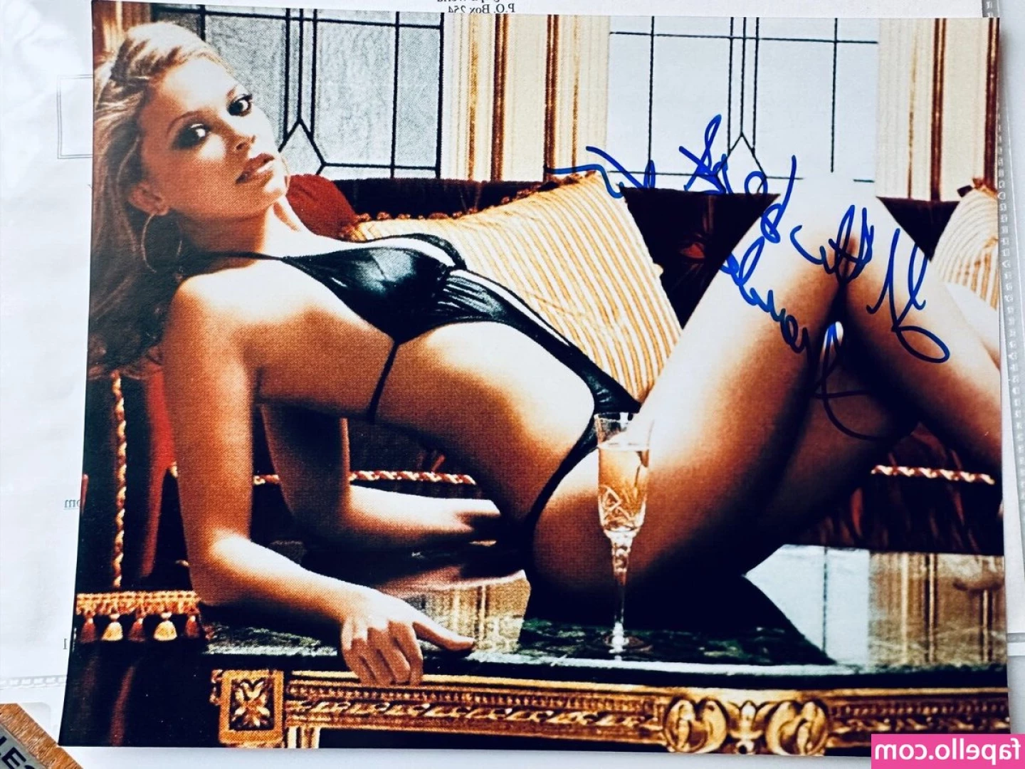 Amanda Detmer [ amanda-detmer ] - Yesterday at the office