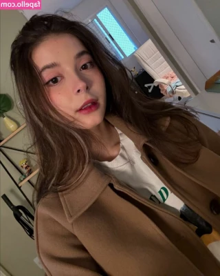 Thaiga - Erotic content  Please Tip
