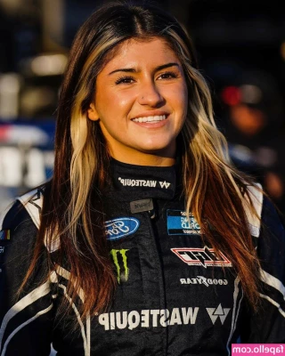 Hailie Deegan [ hailie-deegan ] - Wanna bite? 🍑