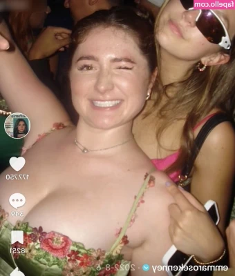 Emma Kenney [ emma-kenney ] - I know I got a little booty but my boobies ain't! I'm just a little