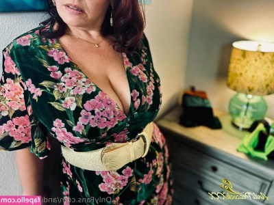 andipeacockdd [ andipeacockdd-1 ] - There s this new guy I met this week  he is so fucking hot  Like