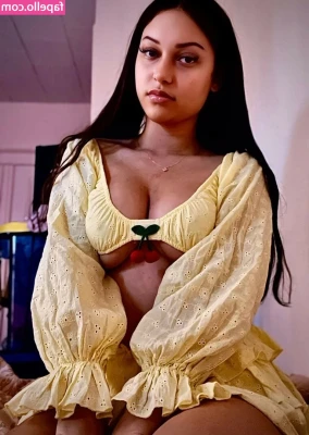 Jadeli Rosa [ jadeli-rosa ] - Fazendo compras sem calcinha 🤤🔥