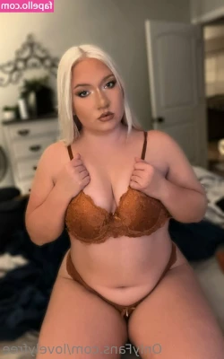 lovelyfree - Who else unload before shower