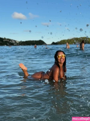 Larissa Riquelme [ larissa-riquelme ] - bad b*tches only