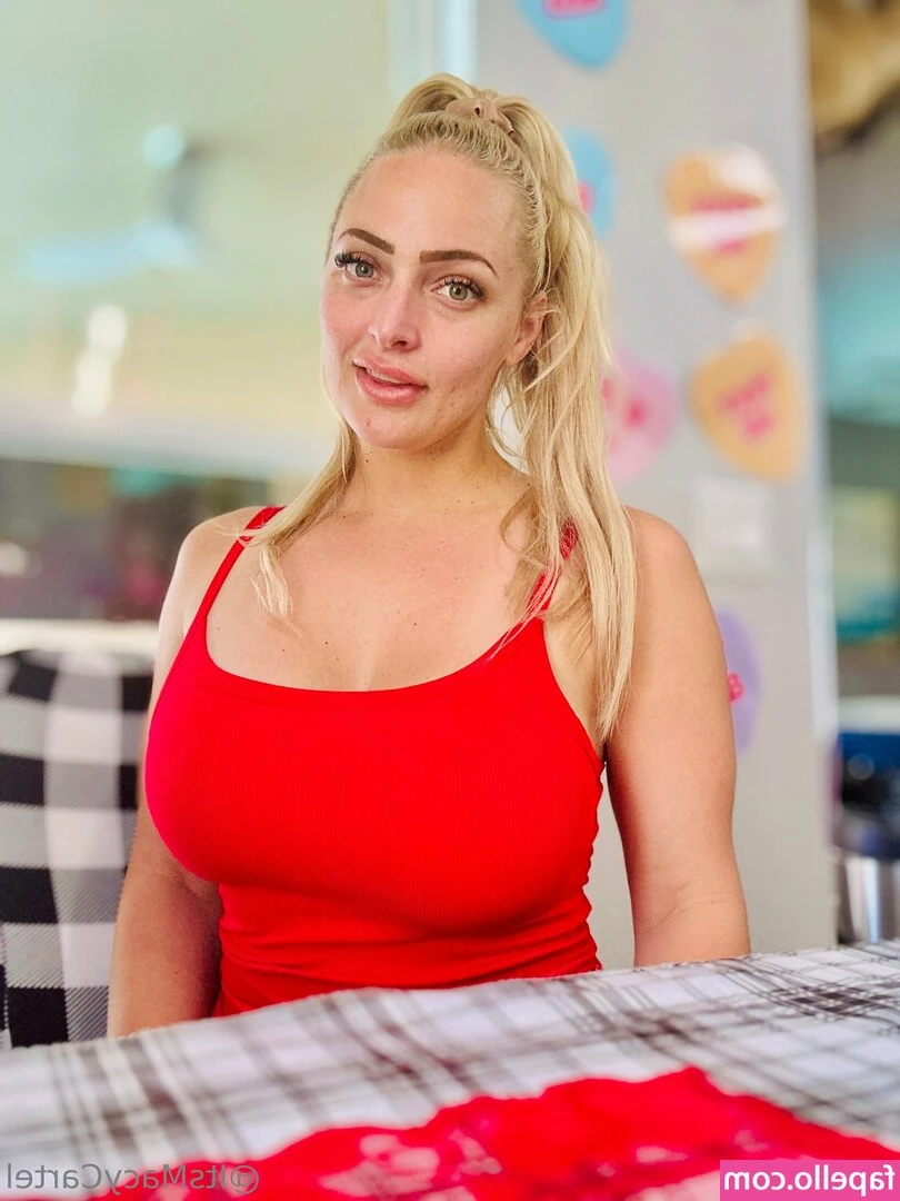 itsmacycartel - Worship my ass if you want me to sit on your face  slave