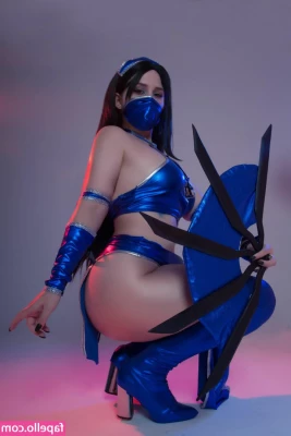 jyu_san [ jyu-san ] - Someone send me money so I can go get a new vibrator. All mine are in