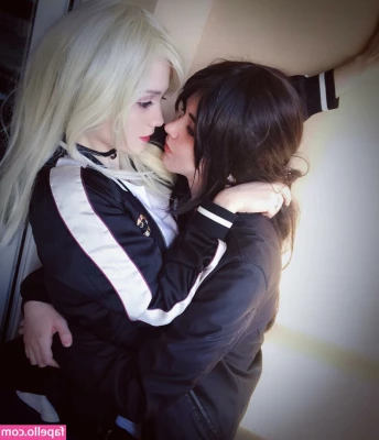 jyu_san [ jyu-san ] - Strong women wear their pain like stilettos  No matter how much it