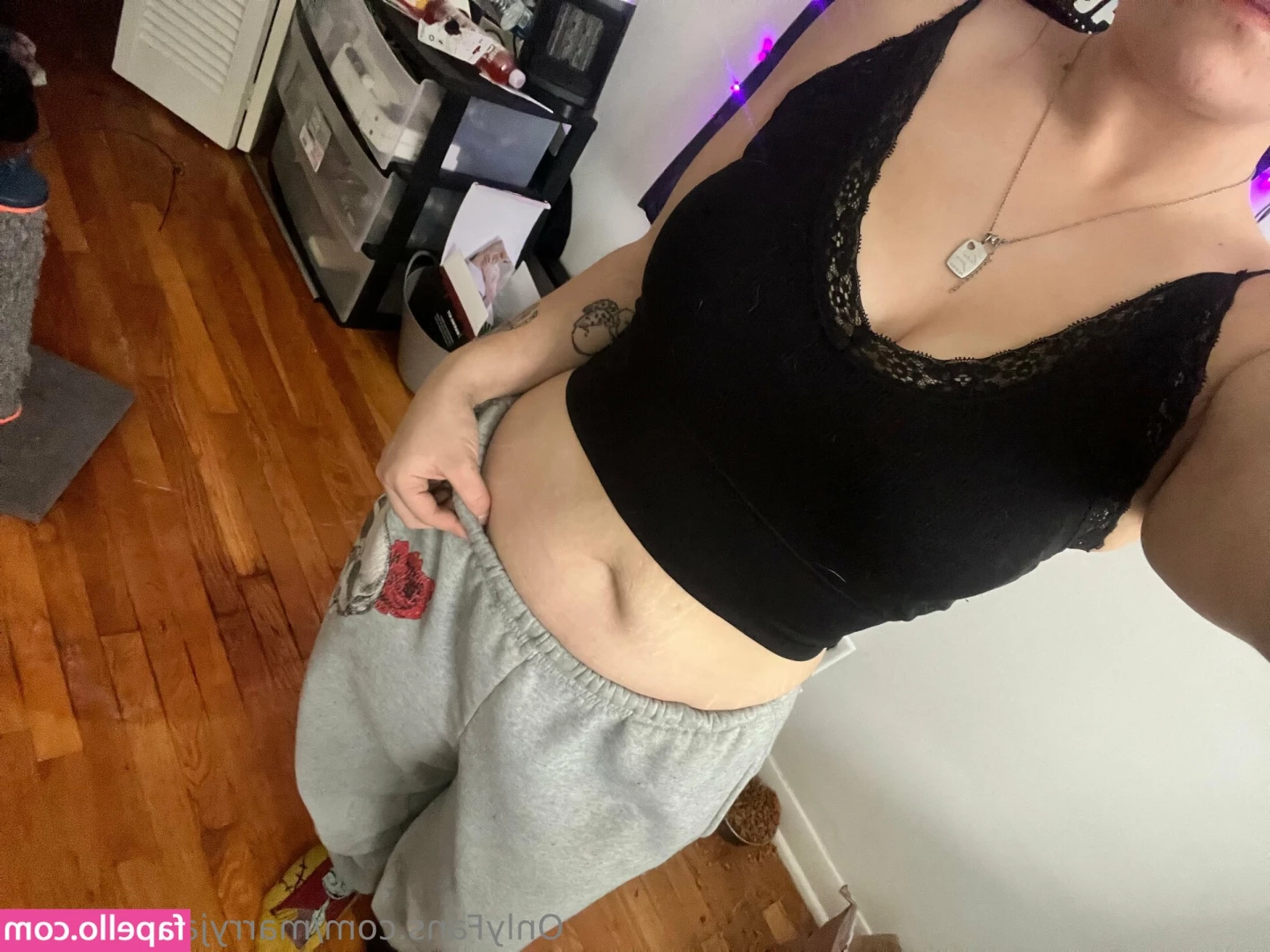 marryjane200297 - Pheeeew I m running everywhere today it s exhausting   But I m good  