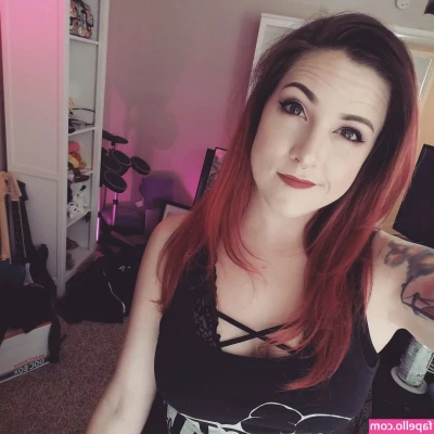 Renee - Which one of you good boys wants to be on their knees so I can shoot