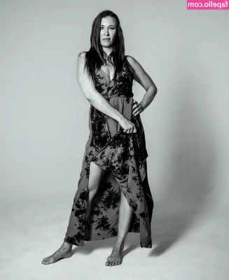 Aubrey Edwards [ aubrey-edwards ] - Welcome to the Dog Pound🐶 Found me a lil stray wondering. I took